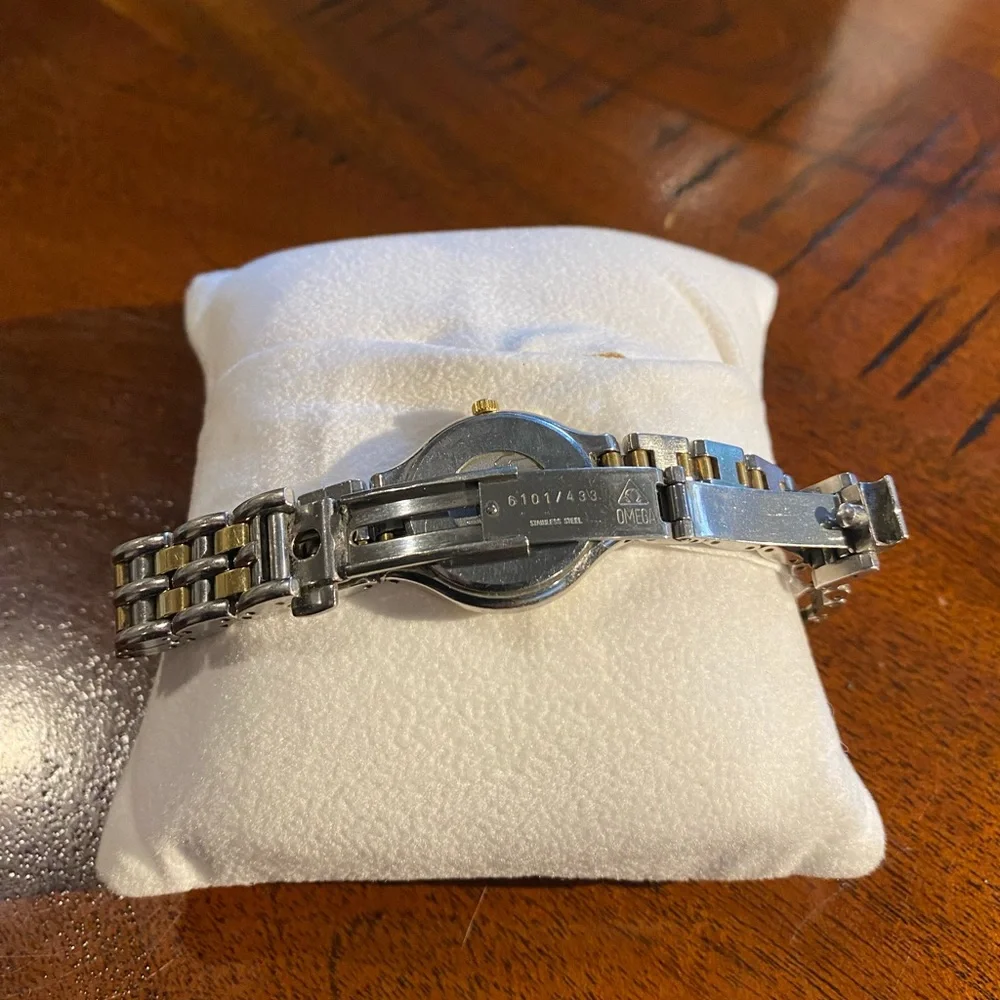 Omega Deville Women’s two tone stainless steel and 18k gold watch 1994 - Picture 10 of 16